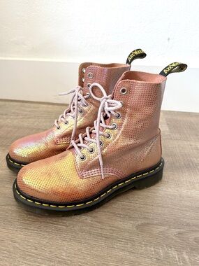 Dr. Martens 1460 Pascal Size 6 Pink Iridescent Leather Lace Up Boots
